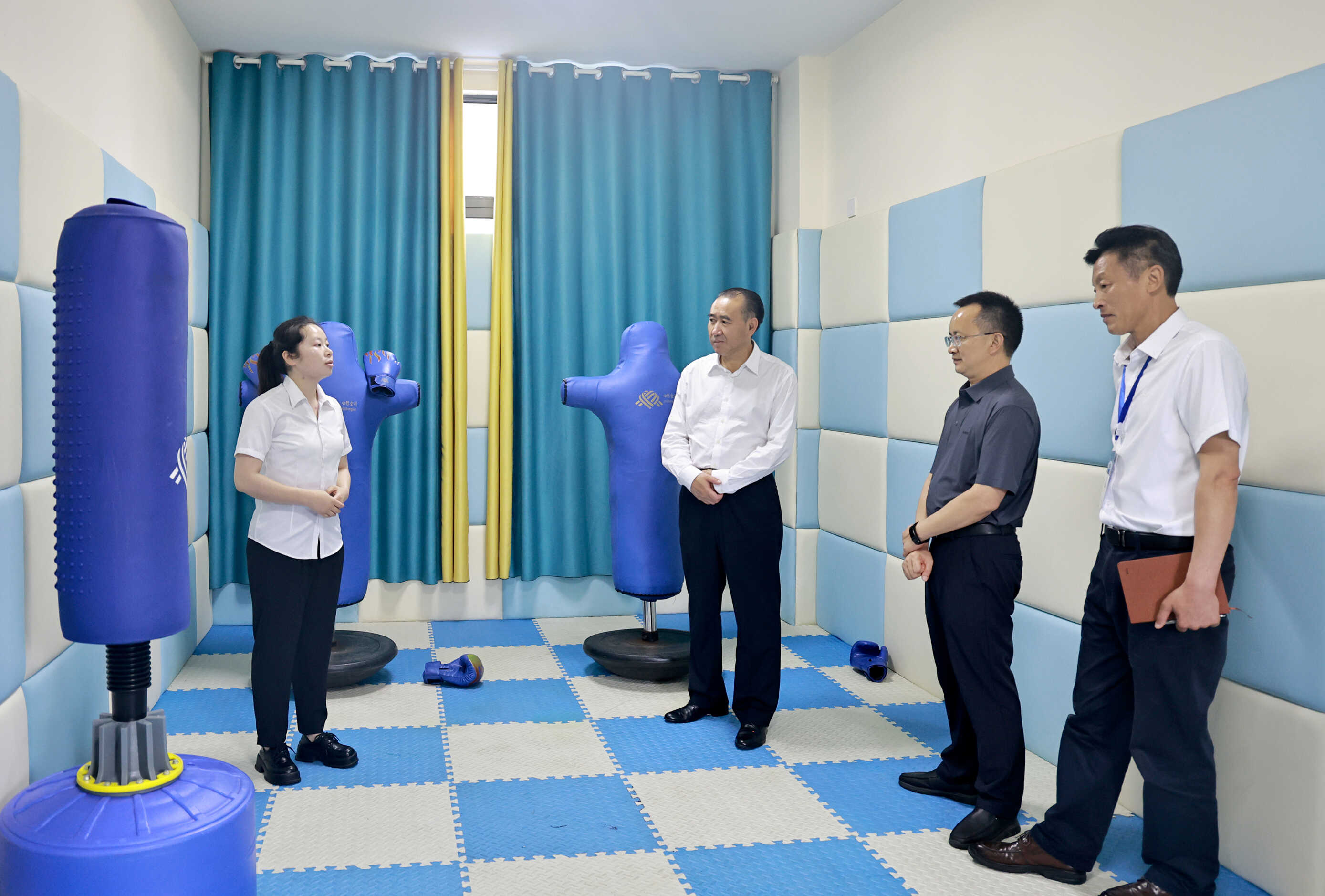 桑維亮率隊(duì)赴遵義市開展未成年人“兩法兩條例”執(zhí)法檢查